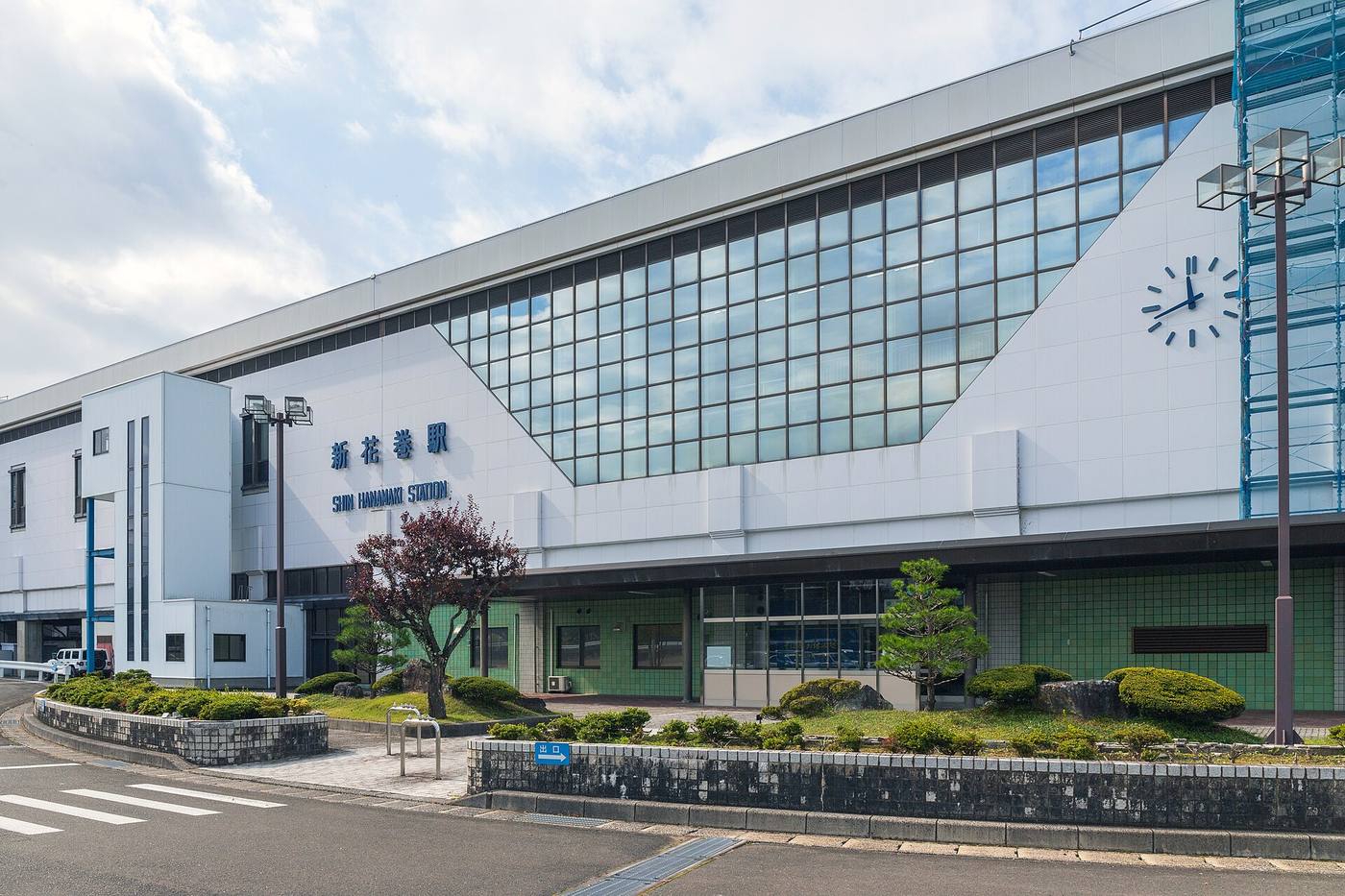 East side of JR East Shin-Hanamaki Station in Hanamaki.